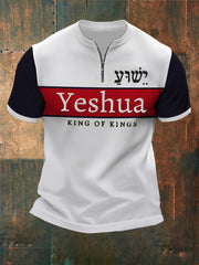 Camiseta de manga corta con cremallera y estampado para hombre con versículo bíblico "Yeshua, Rey de Reyes, Señor de Señores"