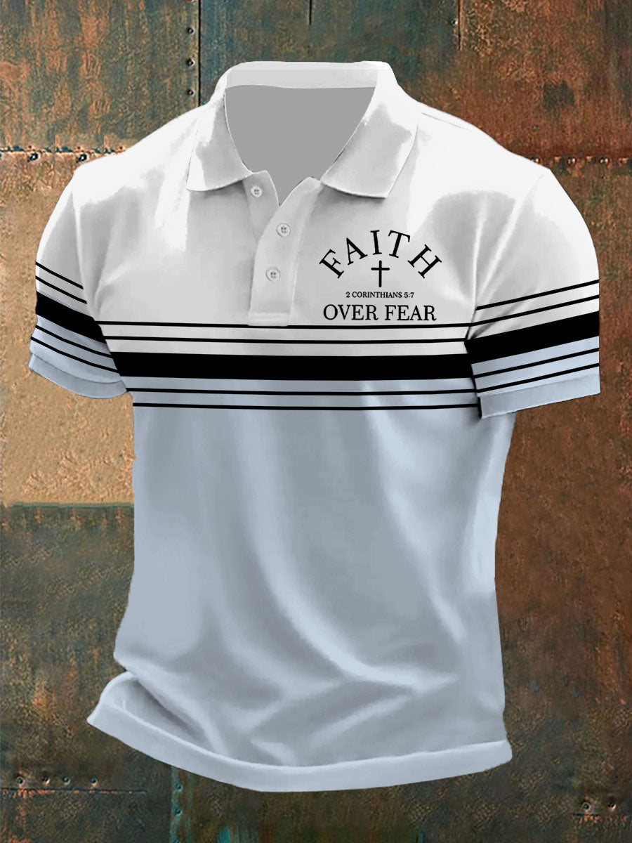 Camiseta de manga corta con estampado "Fe sobre el miedo" para hombre